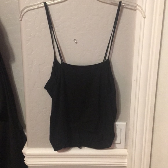 Black Cropped Tank - Picture 2 of 2